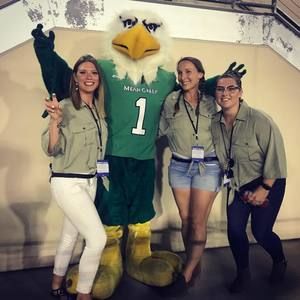 Meet your Posher, Robin